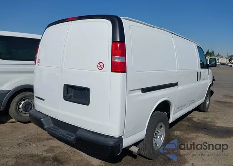 2023 Chevrolet Express Cargo Rwd 2500 Regular Wheelbase Wt from USA, damaged, VIN 1GCWGAFP9P1211380
